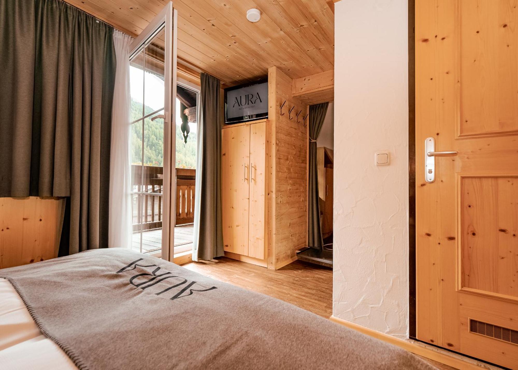 Aura Bed & Breakfast St Jakob in Defereggen Eksteriør billede